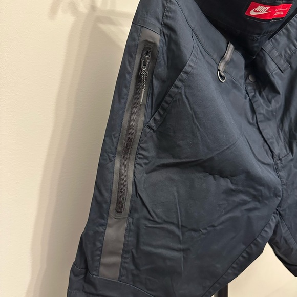 Nike tech bonded shorts - Picture 3 of 8